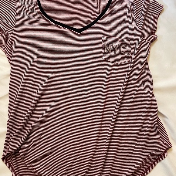 The Clas-sic size medium red and white striped v-neck t shirt - Picture 2 of 6